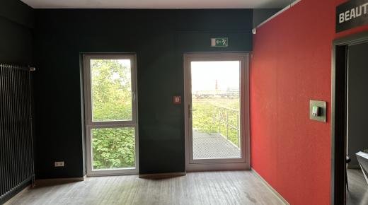 PaX-Fenster und Fluchttür für Fitnessstudio in Recklinghausen